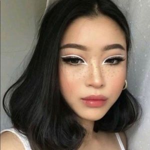 Meet your Posher, Amóurr jbrii